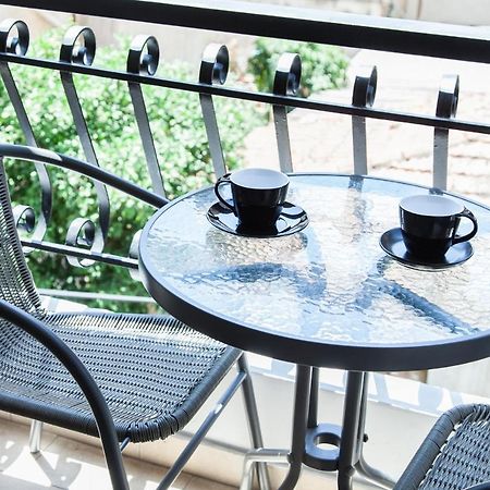 Great Apartment In بيرايوس المظهر الخارجي الصورة