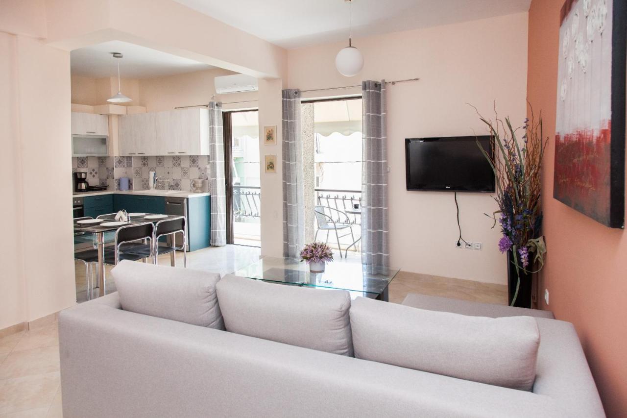 Great Apartment In بيرايوس المظهر الخارجي الصورة