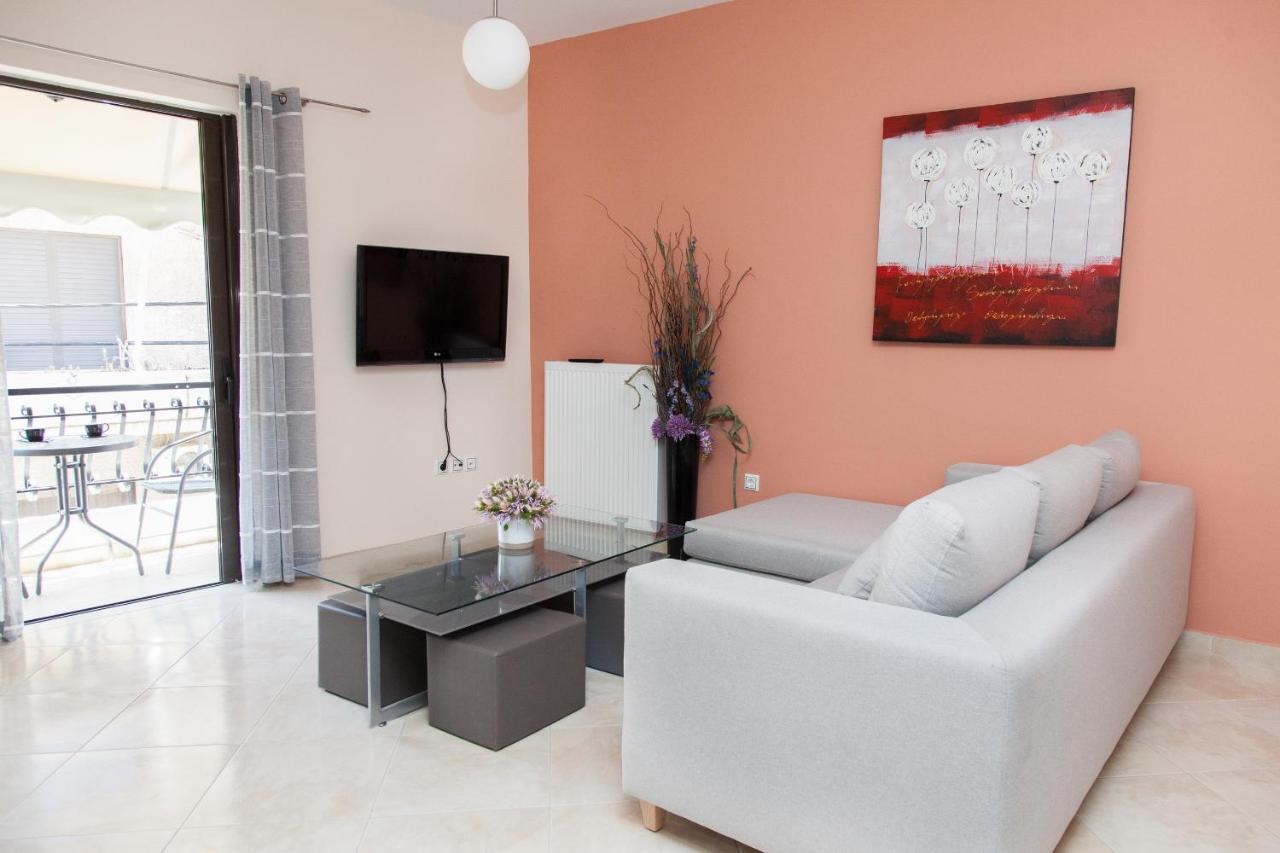 Great Apartment In بيرايوس المظهر الخارجي الصورة
