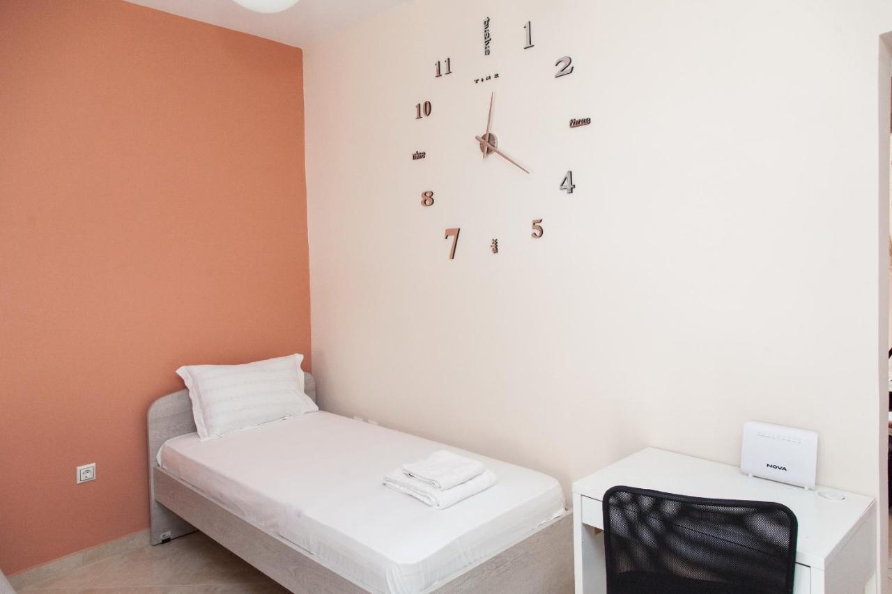 Great Apartment In بيرايوس المظهر الخارجي الصورة