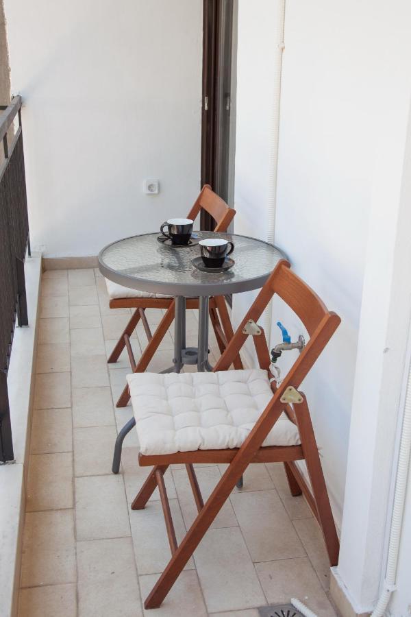 Great Apartment In بيرايوس المظهر الخارجي الصورة