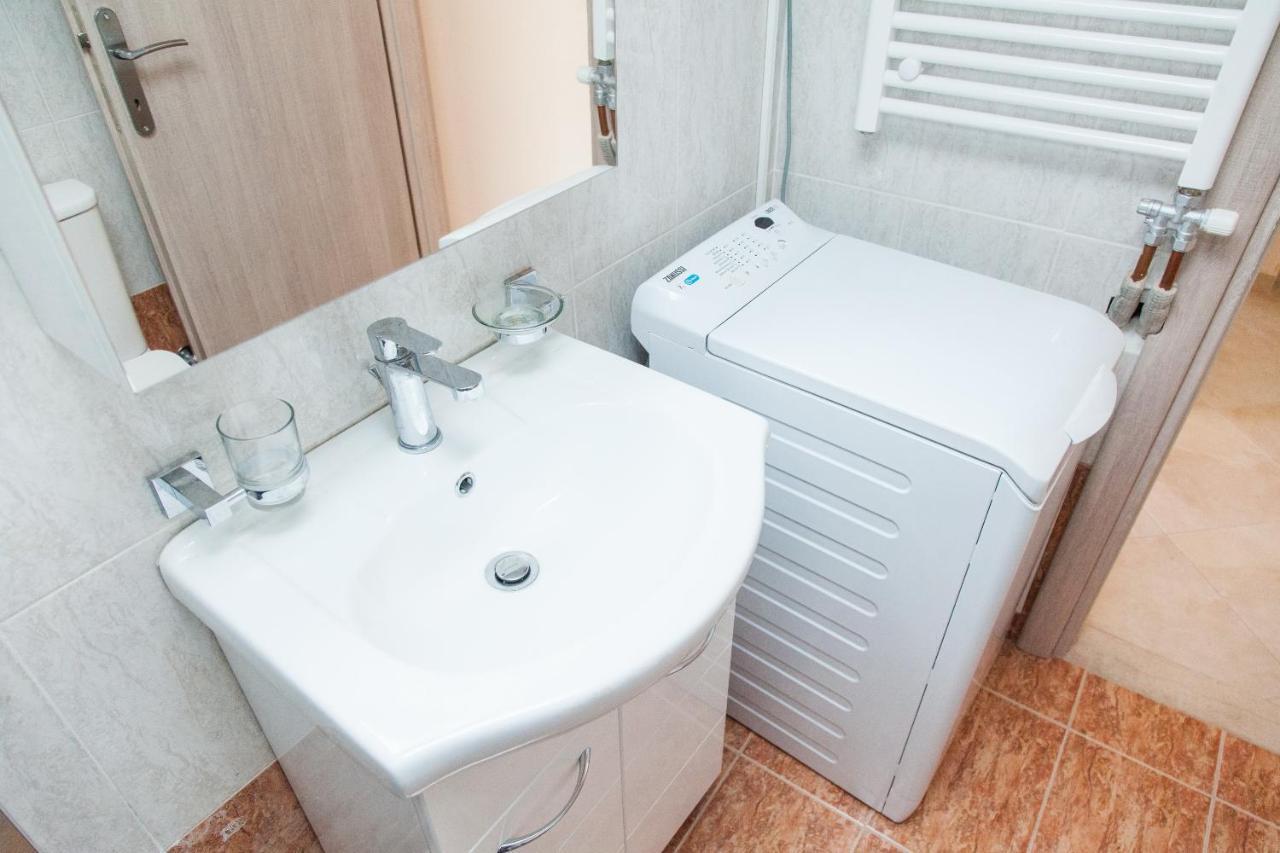 Great Apartment In بيرايوس المظهر الخارجي الصورة