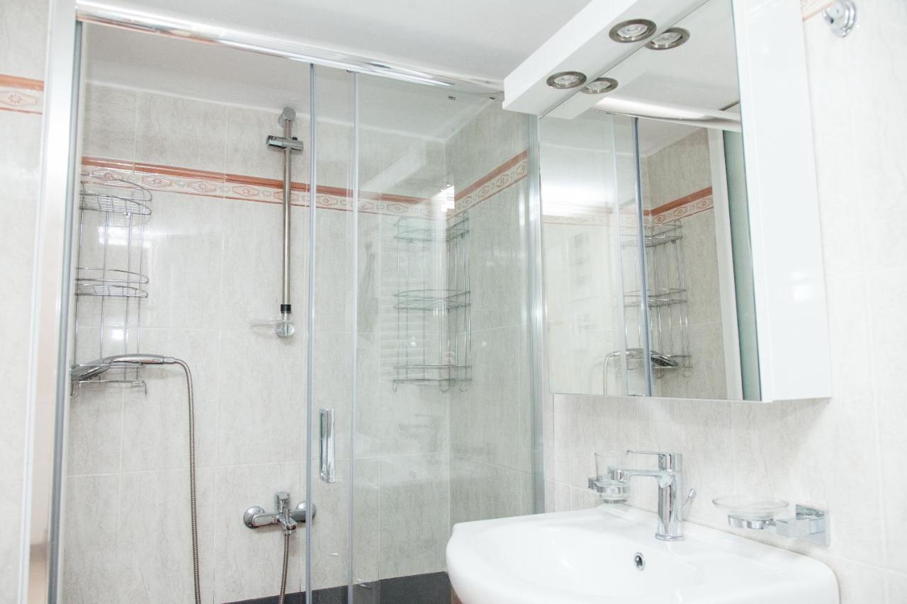 Great Apartment In بيرايوس المظهر الخارجي الصورة